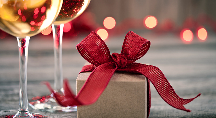 Why Waiting Until After the Holidays to Sell Isn’t a Smart Decision | MyKCM